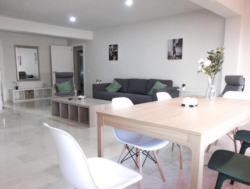Carihuela Beach Suite Apartment Torremolinos Esterno foto